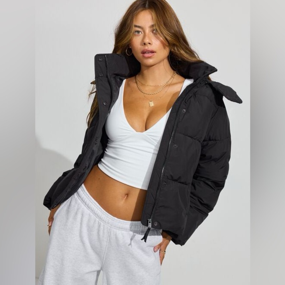 Garagw Black Women's Perfect Puffer Jacket size S